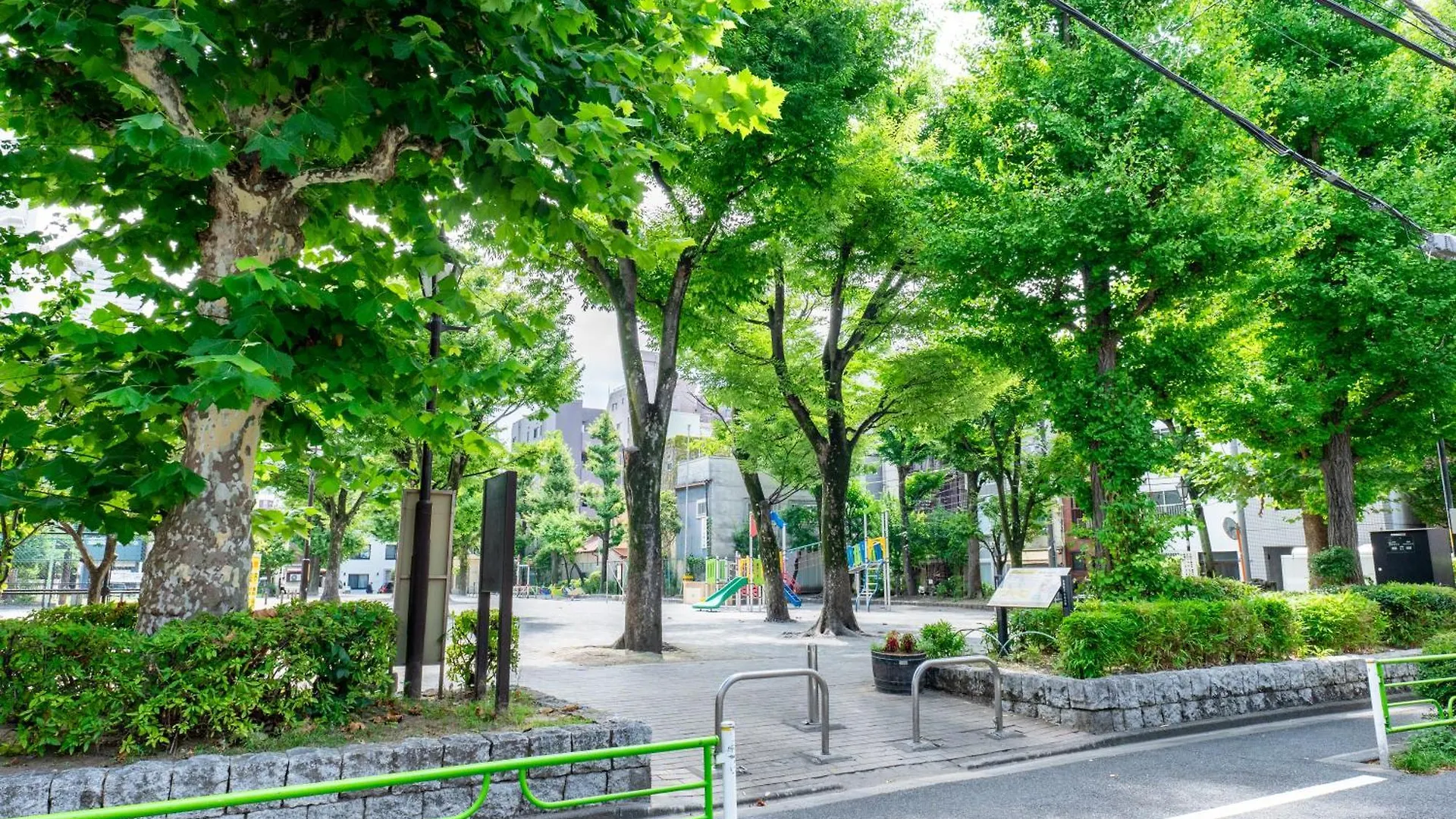 Ueno Garden House - 2 Mins Walk To Subway, 2 Mins Train To Akihabara, 2 Mins Train To Asakusa Tokyo Apartment